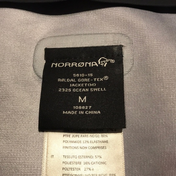 Winter Hard Shell Gortex Jacket - Picture 3 of 3